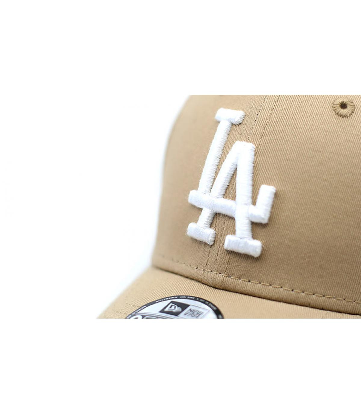 beige LA cap